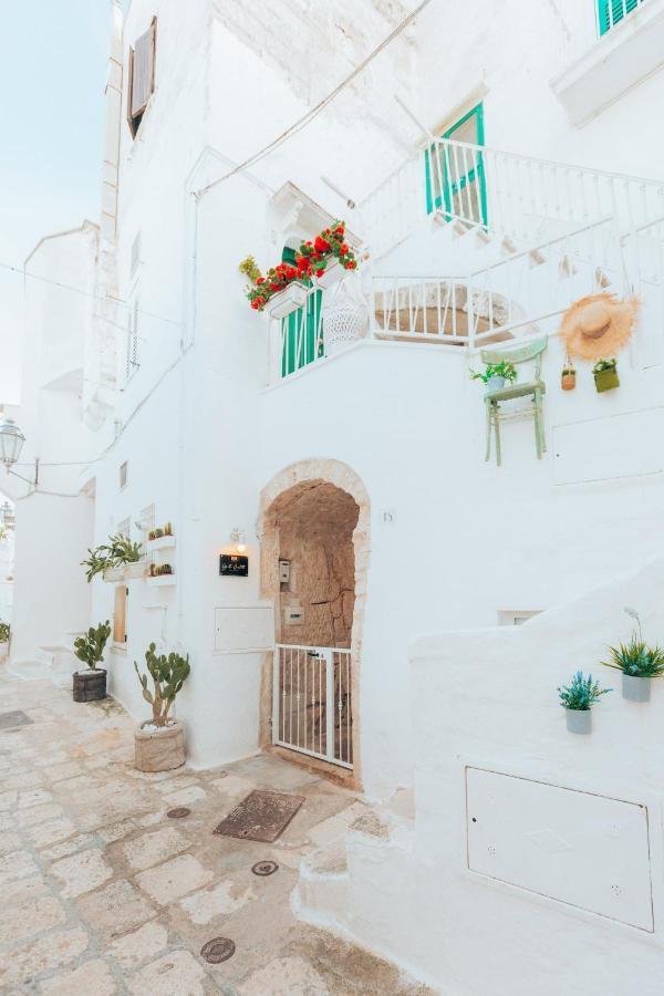 Bed and Breakfast Grotta Carlotta Ostuni Exterior foto